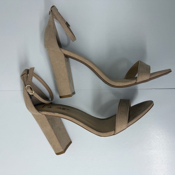 Taylor Natural Suede Ankle Strap Heels Size 10 - Picture 5 of 10